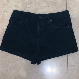 F21 dark green ribbed shorts